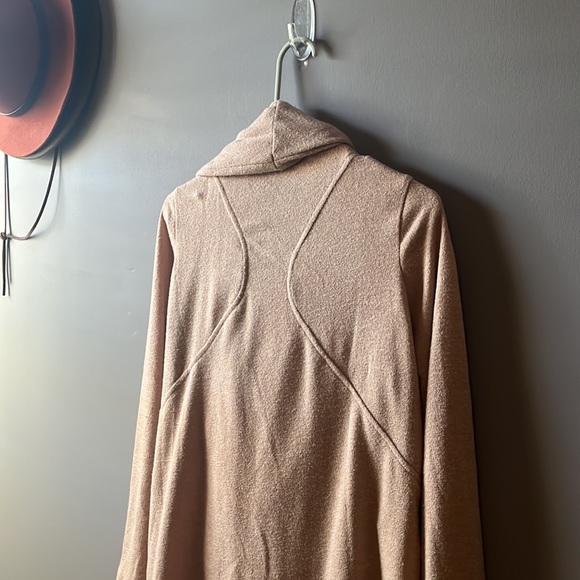 Gorgeous taupe/beige boho cardigan sweater/jacket with zip closure. - Picture 7 of 8